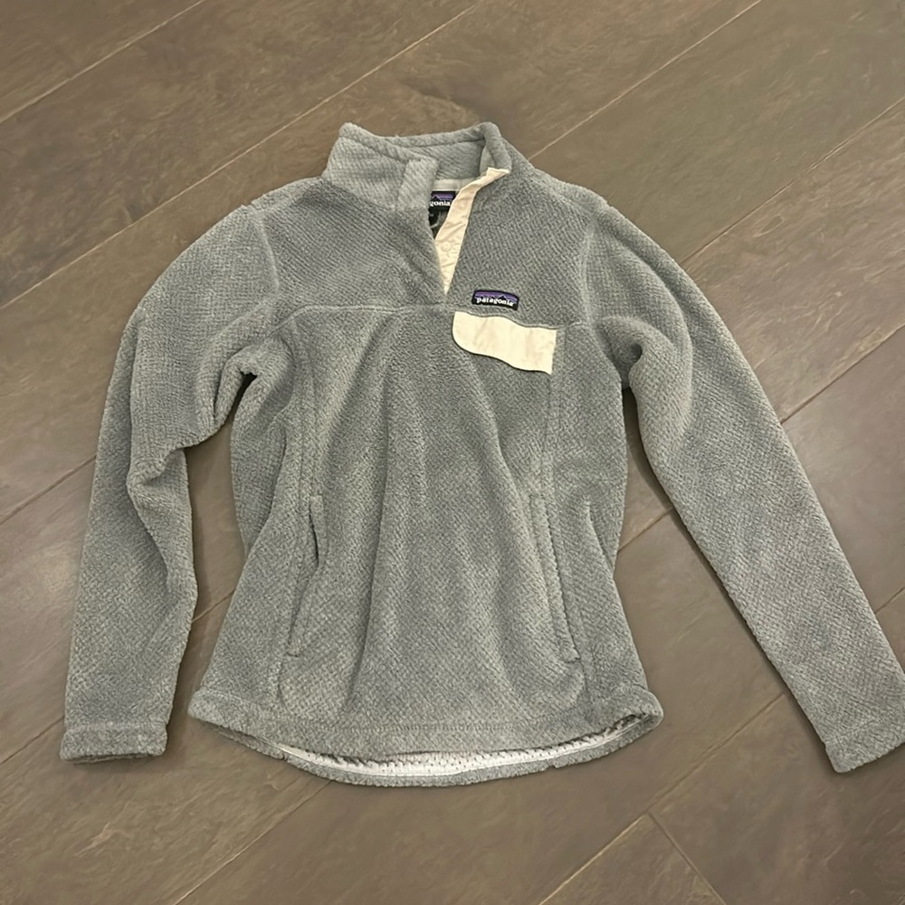 Patagonia Gray and Baby Pink Fleece